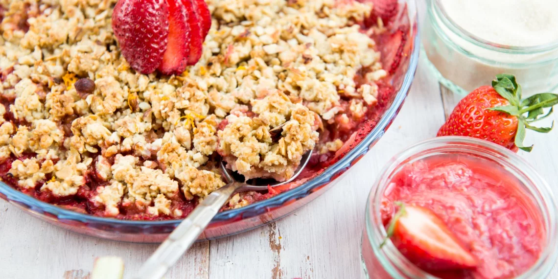 Strawberry Crumble Pie