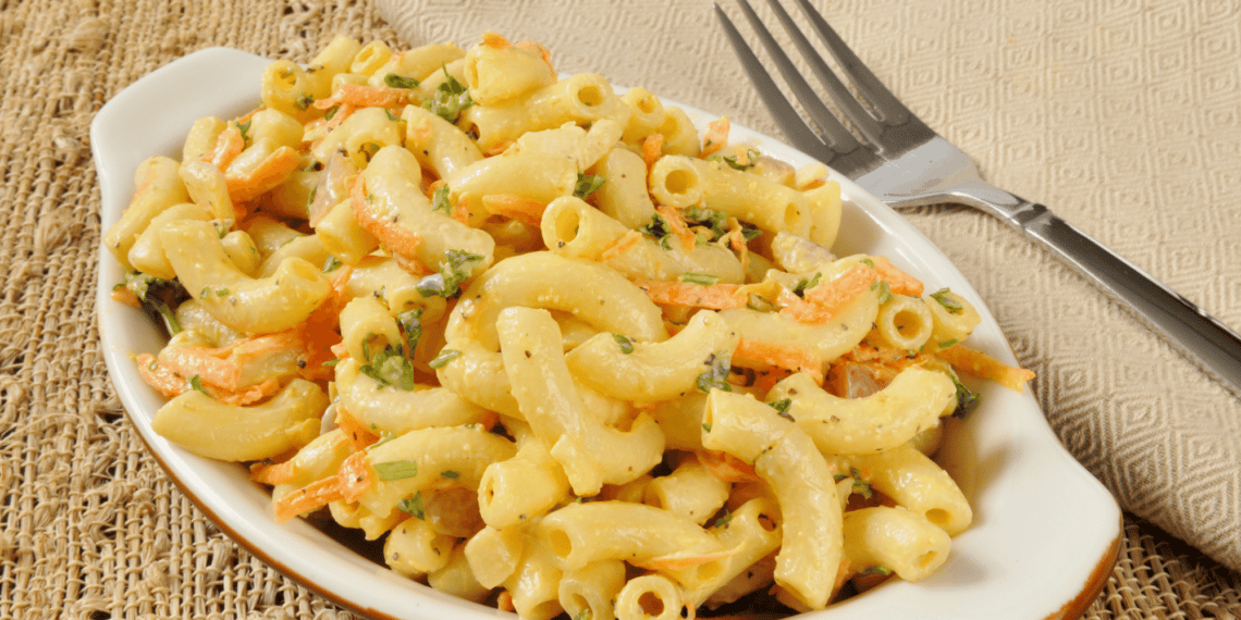Creamy Macaroni Salad - Thefoodiebunch Creamy Macaroni Salad