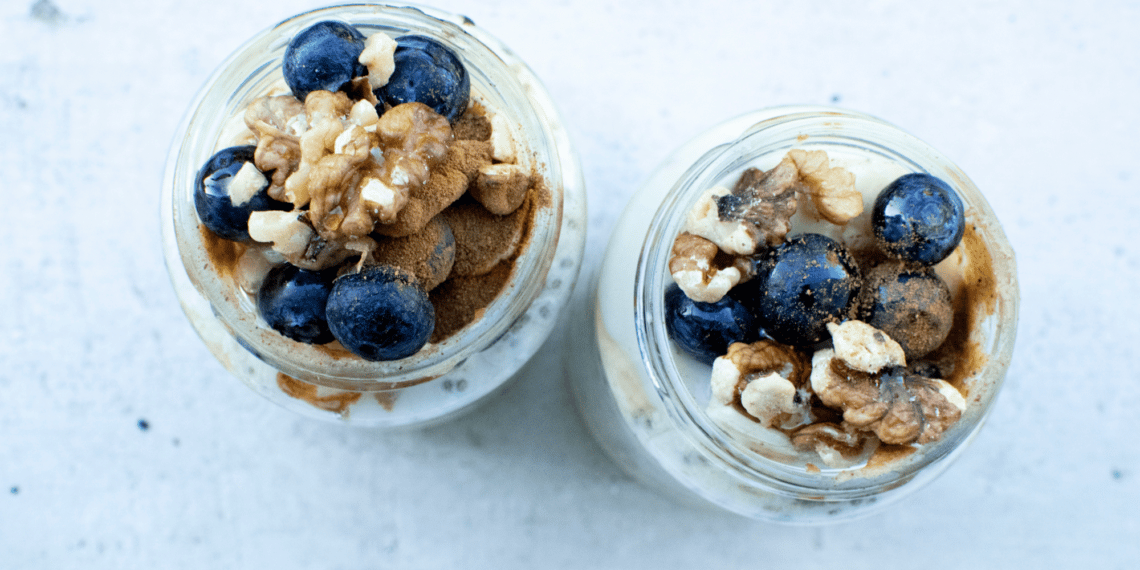 Delicious Overnight Oatmeal Berry Breakfast Parfait Recipe