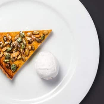 Easy No-Bake Holiday Pumpkin Pie