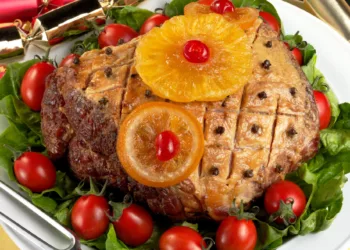 Heartwarming Christmas Ham And Pineapple