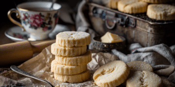 Melt-In-Your-Mouth Scottish Shortbread Cookies - Thefoodiebunch Classic Buttery Shortbread Cookies